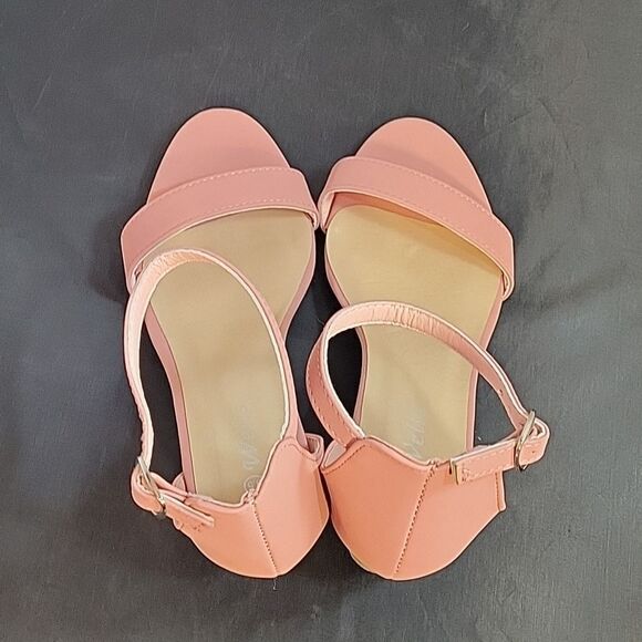 WOMEN"S WELLS BLOCK HEEL ADJUSTABLE BUCKLE ANKLE STRAP OPEN TOE SANDAL - Picture 6 of 12